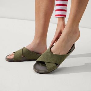 ROTHYS WEEKEND SLIDE OLIVE GREEN HEMP SANDALS SLIP ON SPRING SHOES COMFORTABLE
